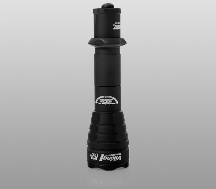 Тактический фонарь Armytek Viking (тёплый свет)
